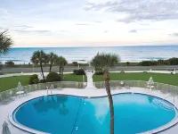 Beachfront Paradise! Private location between Flagler Beach and Ormond Beach. - piscina