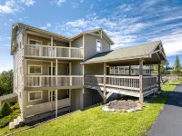 Summit Condo 201A - Recently Renovated, Great Views, Close to Village! Hoteles en Edray