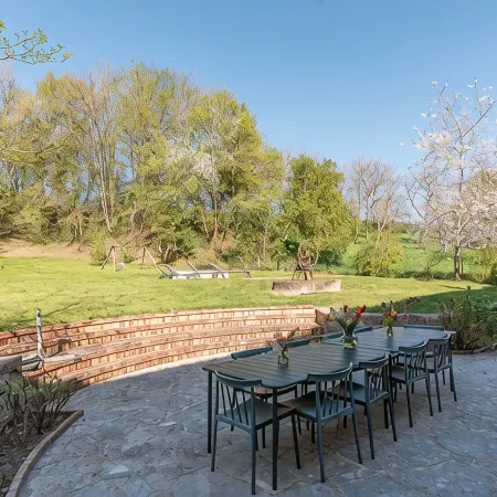 Beautiful 1900 Demeure with swimming pool and enclosed garden, in a charming village
