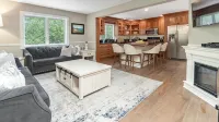 Enjoy a lovely summer retreat in Sag Harbor Village, 1 mile to Main Street