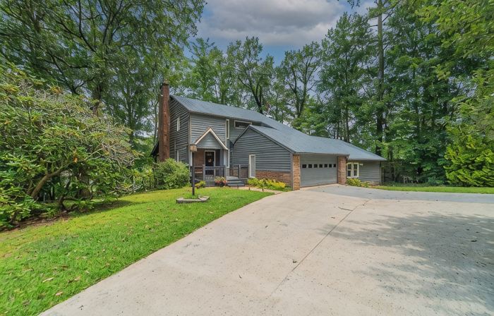 4Br Lake House w/ Private Dock, Hot Tub, and Lake Views!