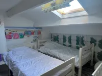 4-person air-conditioned apartment with direct beach access