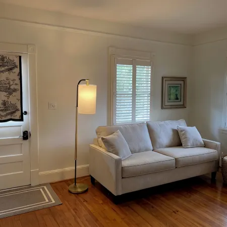 Elegant Historic Cottage in Downtown Edenton Hotels in Edenton