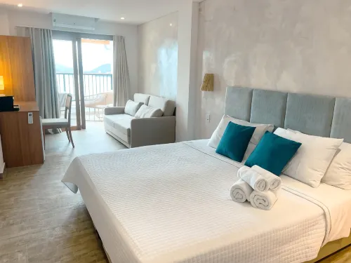 Catalina Hotel