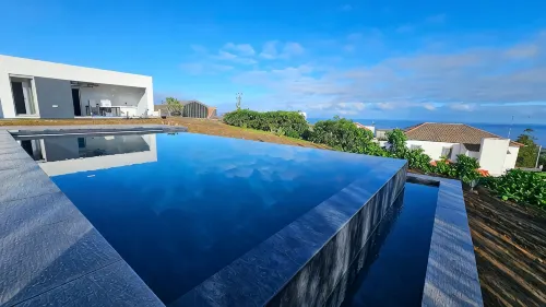 GuestReady - Seaview Villa with Private Pool - Beach