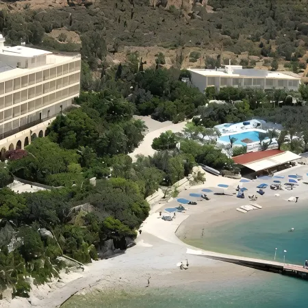 Pappas Hotel