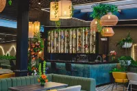 Saya Hotel & Suites - bar