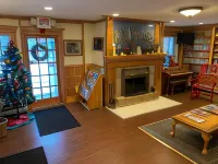 Four Winds Country Motel