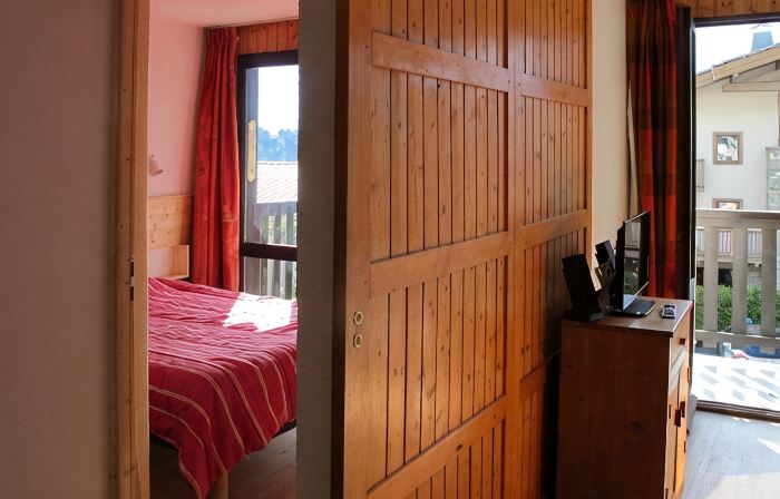 ALSO 6-ROOM APARTMENT 3 ROOMS