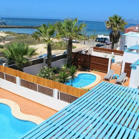 Privilege Bay- Villa Delhi-sea view and natural park view. Beach front location.