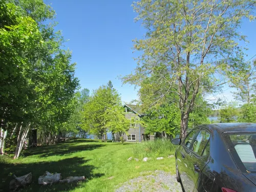 Driftwood Cottage; cozy oceanfront, 2 Kayaks, Wood Stove, Porch, Sunsets. - Alppimaja