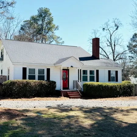 Fun House/King Bed - Close to Town/Full of Entertainment!