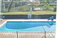 Travelodge by Wyndham Red Bluff South of Redding - Pools