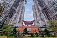 Onsen Landmark Luxury Apartments - parking