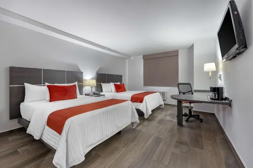 Hotel BeWow Querétaro - parking