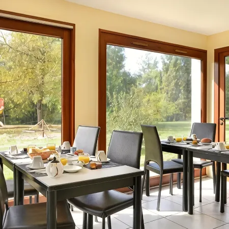 Hôtel Restaurant le Relais de Pouilly