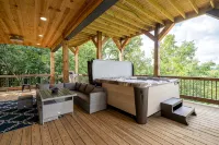 7p salt water Hot Tub/New construction/Amazing view - 4-Sterne
