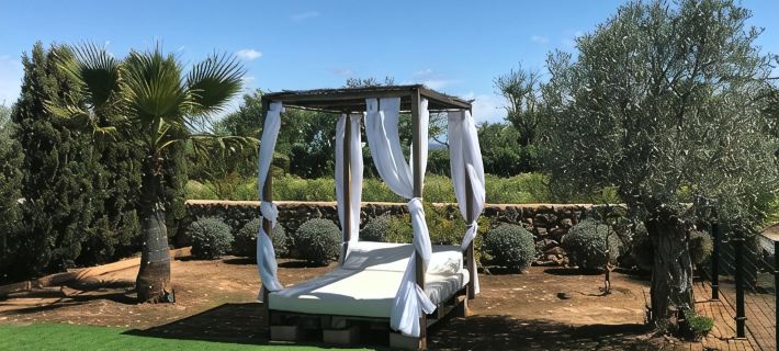 BEAUTIFUL VILLA WITH PRIVATE POOL JUST 20 MINUTES FROM "ES TRENC" BEACH Hotels in Campos