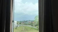 Viva Hotel Sri Aman - parking