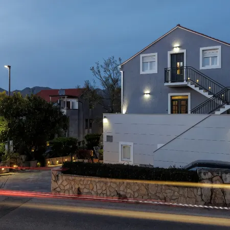 Bacan Serviced Apartments