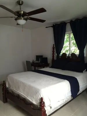 3 bedroom apartment  with WiFi, AC Netflix in Santiago Hotels in 