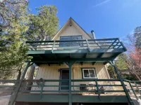 Mountain modern A-Frame near Lake Arrowhead. Just remodeled! 2 units for 1 price - Chalets