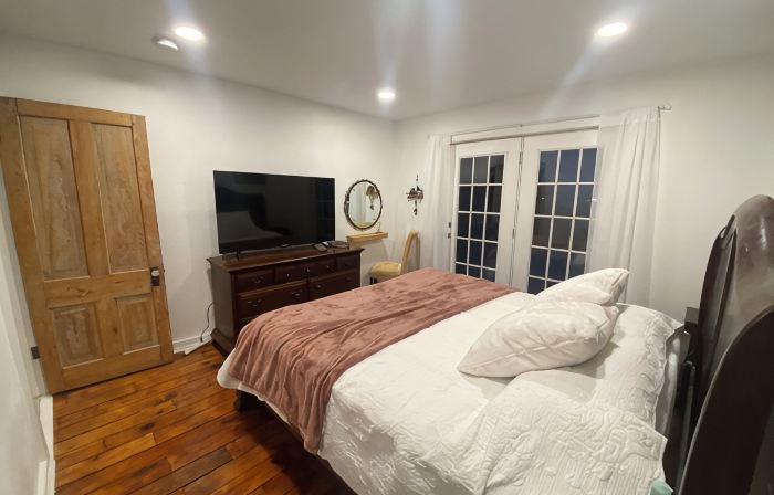 Beautiful 3-bedroom bayview townhome in downtown Menominee