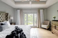 Dripping Springs Dream House with pool, views, and privacy - sleeps 8! - 5-Star