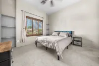 Picacho Pool House - NO Cleaning or Extra Guest Fees