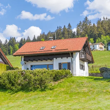 Cozy vacation home with dream view, large garden