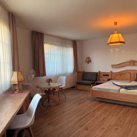 In & Out boarding house comfort room