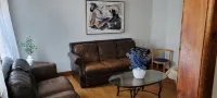 Spacious 4-bedroom condo with AC and WiFi in charming Enfield - 무료 와이파이