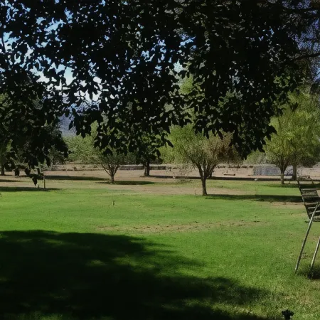 Tavares Inn