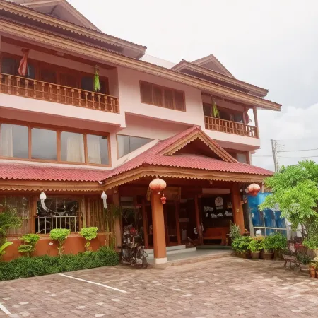 Ngamta Hotel