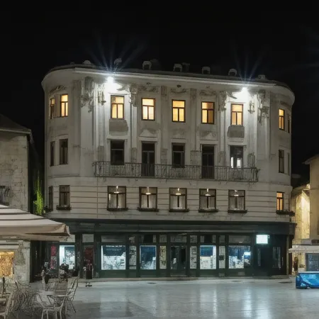Central Square Heritage Hotel
