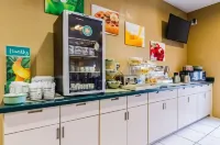 Quality Inn & Suites - breakfast