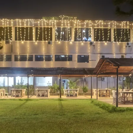 Hotel Raj Palace