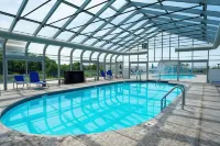 Edgewater Beach Resort - Pools