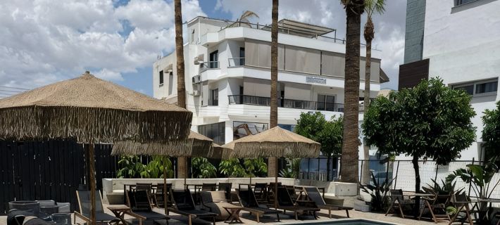 Sunflower Hotel Apartments Các khách sạn ở Larnaca