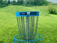 Cozy Vintage farmhouse in walking distance to Faylor Lake disc golf park. Hotels in Snyder County