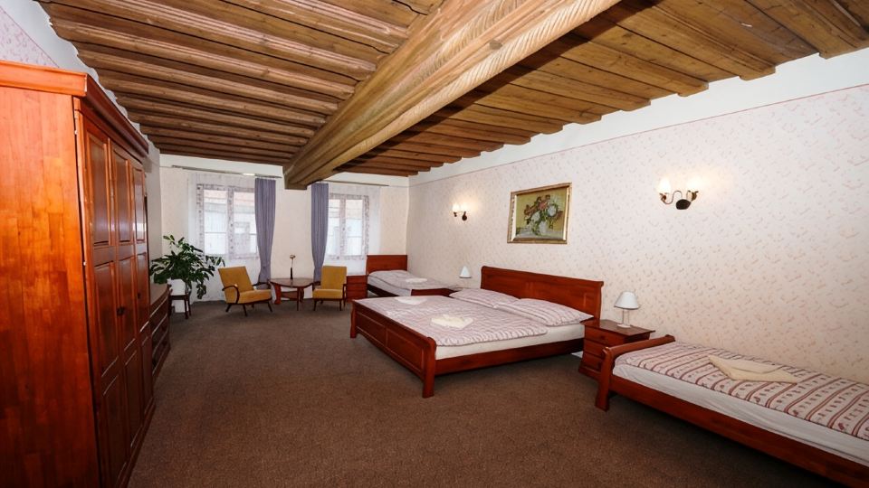 Mini Hotel Abraka & Apartments