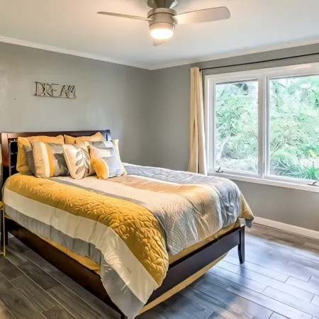 Starlight Point — Panoramic Waterfront Retreat in Star Harbor, Cedar Creek Lake