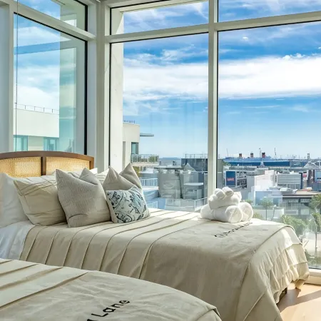 @ Marbella Lane - Sleek Corner Ocean View