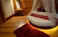 Room in Villa - LakeRose Wayanad Resort - Pensions