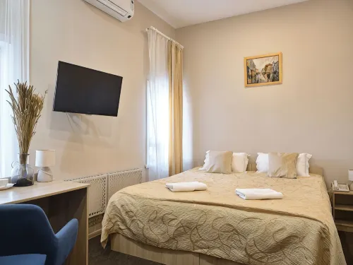 Yakovlev` Hotel