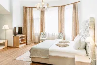Alm House - 인 (Inns)