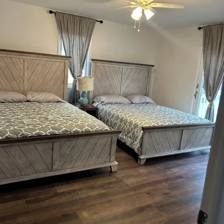 Fully renovated modern beach home in Orltey Beach