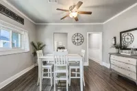 Downtown Gem near Silos, Baylor, Cameron Park... - Homestays