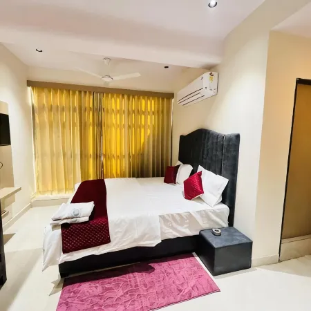 hotel royal sky Hotels in Morbi