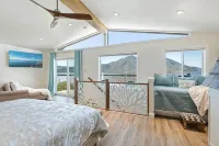 Smiling Otter Retreat! Large Lakefront Luxury House.Pool.Spa.Sauna.Games..Pets - Boutique